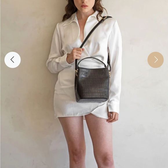 Black crocodile bucket purse - Picture 2 of 3